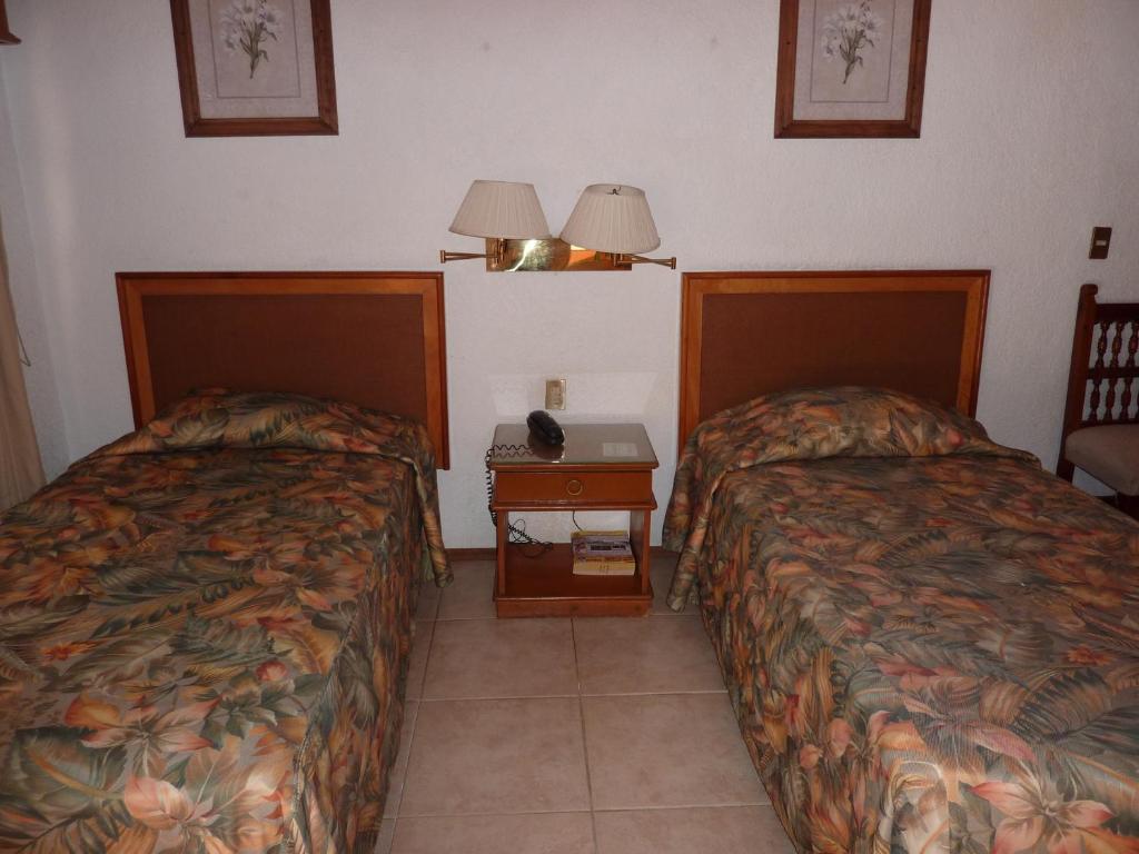 Hotel Bajo El Volcan Cuernavaca Pokój zdjęcie